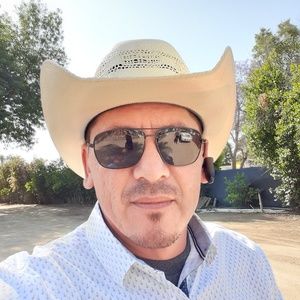 Meet your Posher, Armando